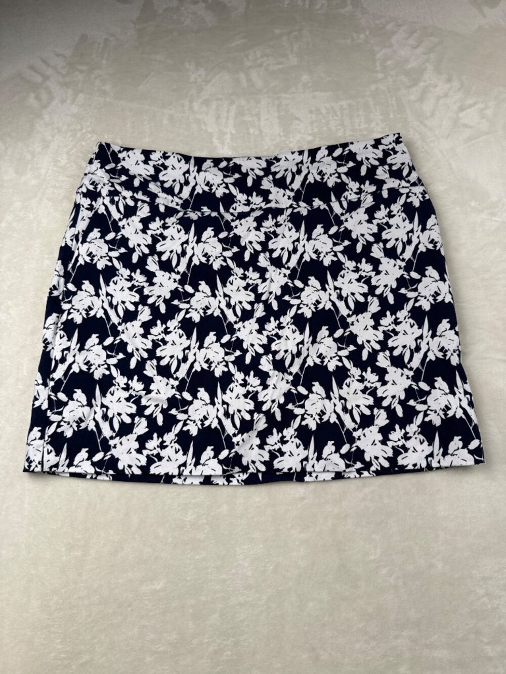 Up! Womens Navy & White Floral Pull-On Skort With Built-In Shorts XL Rayon Blend